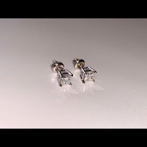 1 CT Certified Princess Cut Diamond Stud Earrings